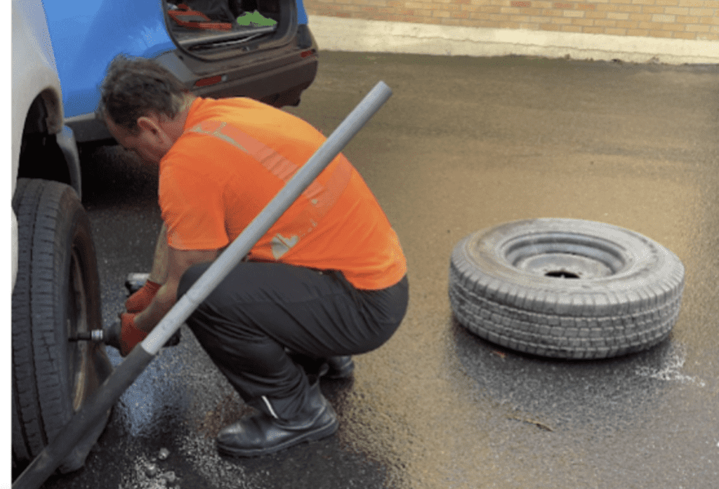 Flat tire change in Renton